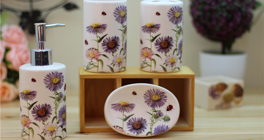 Everlasting Purple Daisy Ceramic Bathroom Accessories
