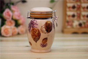 Falling Leaf ceramic container with lid