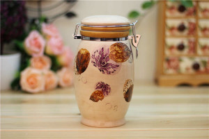 Falling Leaf ceramic jar with lid