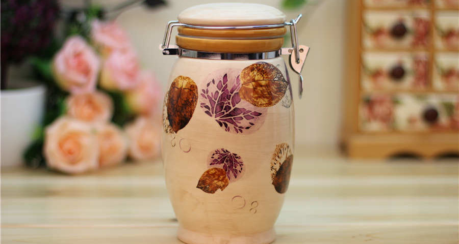 Falling Leaf ceramic jar with lid