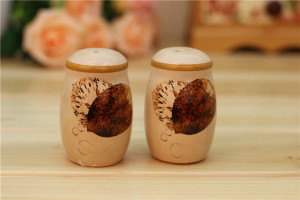 Falling Leaf ceramic salt and pepper shakers