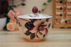 Magnolia Smilling ceramic jar